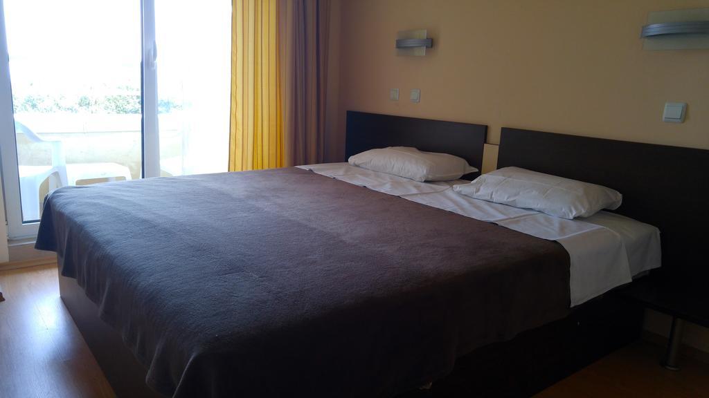 Europroperties Nikea Park Sables d'or Extérieur photo
